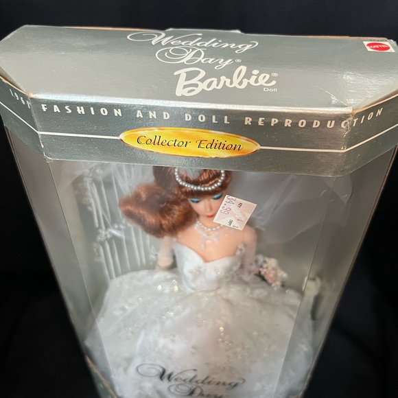 1996 Wedding Day Barbie NWT/Never opened - Picture 2 of 11